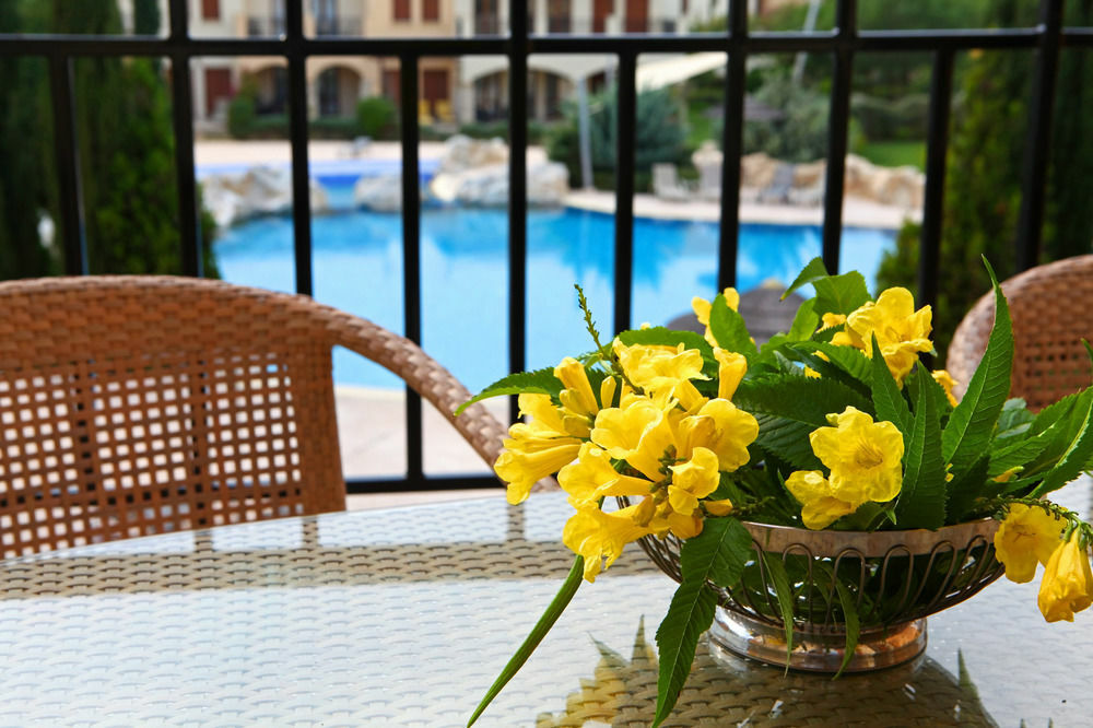 Aphrodite Hills Rentals - Premium Serviced Apartments كوكليا المظهر الخارجي الصورة